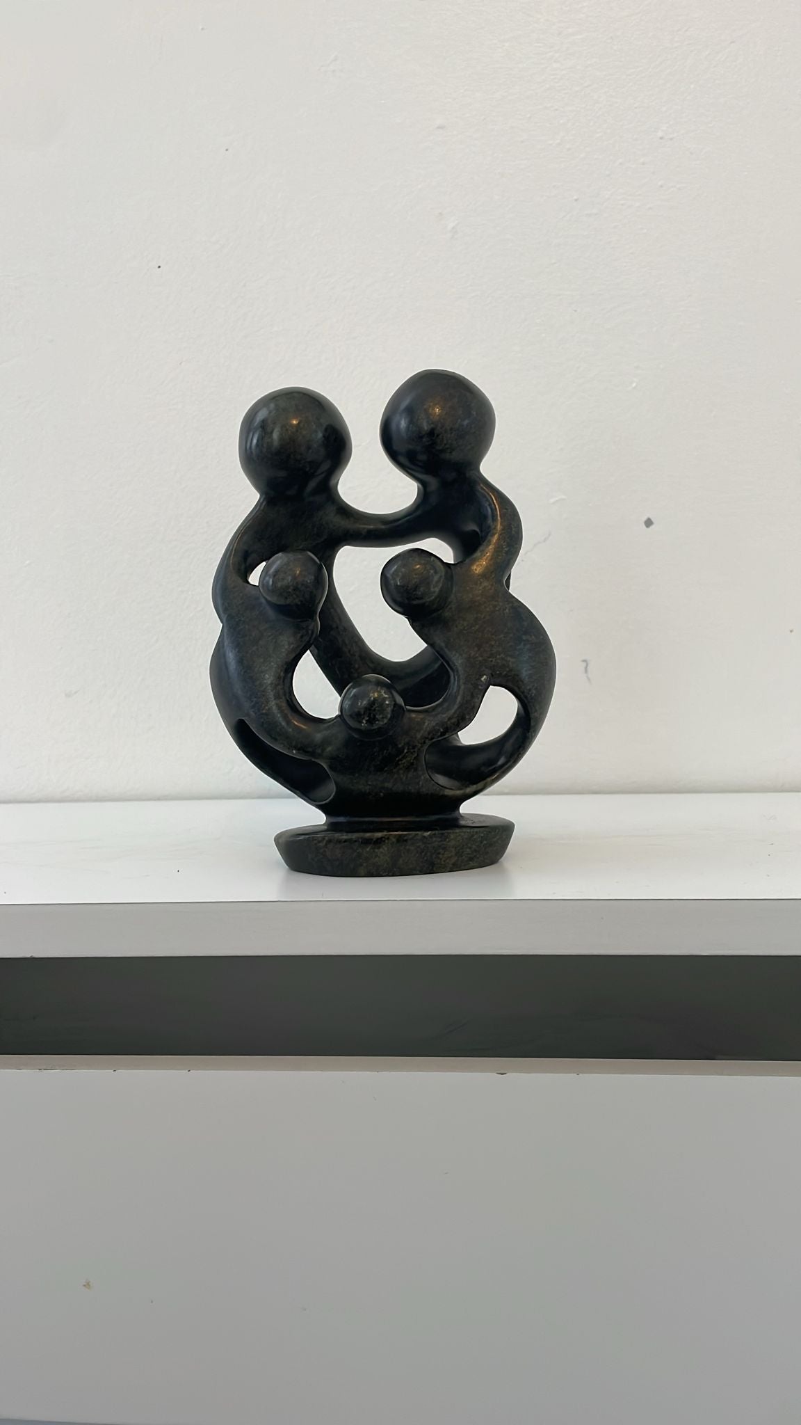 Statue soapstone Family of 5 people 15cm