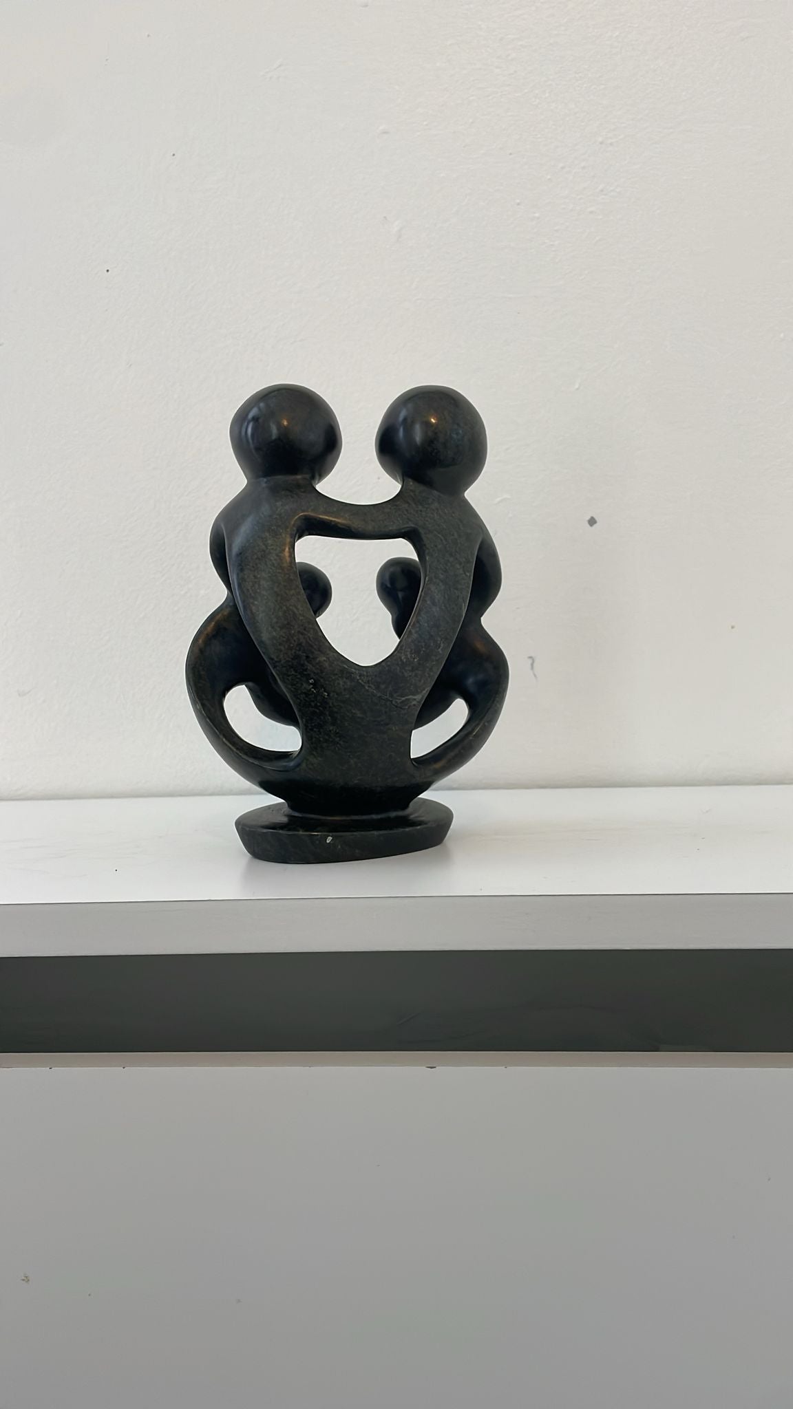 Statue soapstone Family of 5 people 15cm